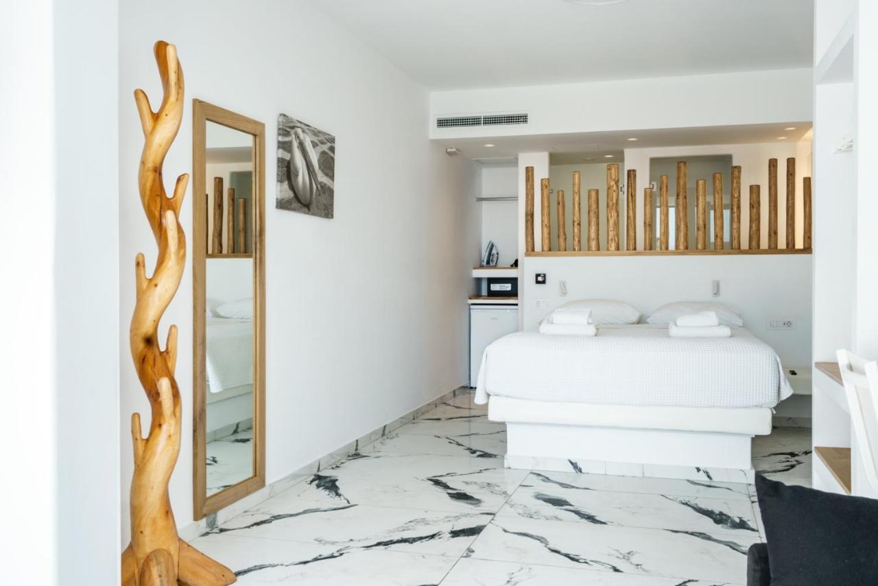 Bianco A Nero Mykonos Hotel *